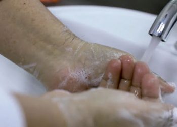 EsSalud: lavado de manos reduce en 30% riesgo de contraer enfermedades infecciosas respiratorias, gastrointestinales, oculares  además del COVID 19