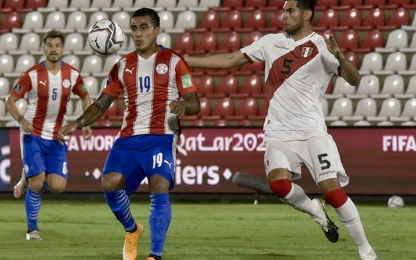 Perú rescata un empate en su visita a Paraguay (2-2)