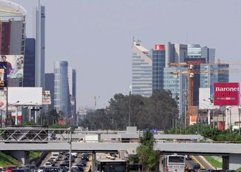 Minsa garantiza distribución y aplicación gratuita de la vacuna en el país
