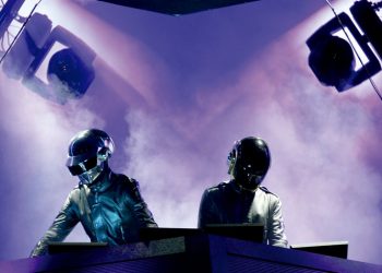 AP pide que se esclarezca si coordinación de Vizcarra con fiscales influyeron en su situación legal