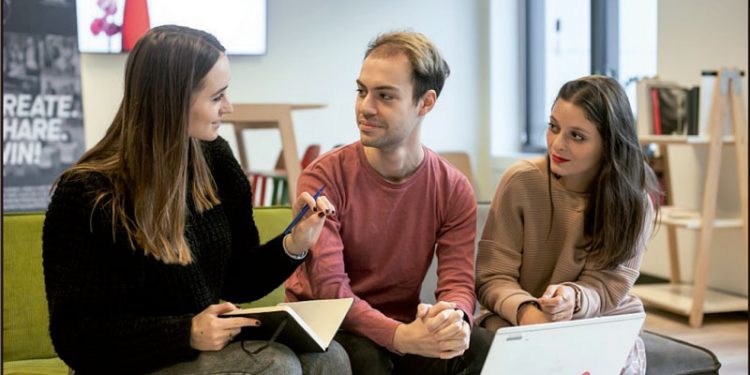 Comisión de Ética acuerda investigar a Olivares y De Belaunde