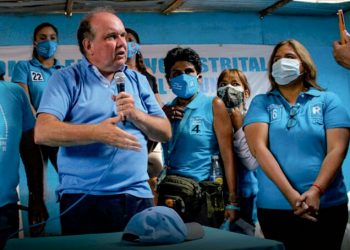 Para llorar la segunda fecha del debate, nada de ideas estelares, nada de programas nuevos, no hubo un candidato que marque la diferencia