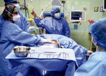 Reinician cirugías a niños con malformaciones torácicas suspendidas por la pandemia