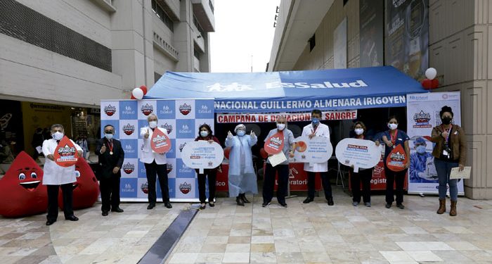 Pedro Castillo se reunió con los alcaldes de los distritos de La Molina, San Isidro y Miraflores