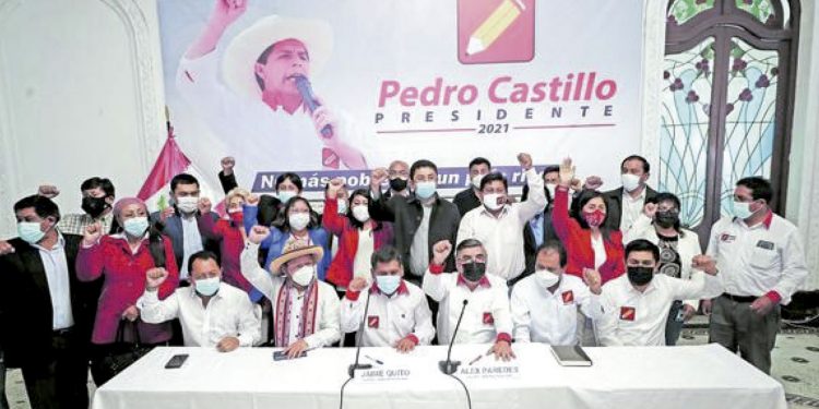 Pugna en Perú libre por el reparto de los ministerios sobre todo en salud y economía