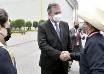Una gira para pensar, se pasa el sombrero y no se obtiene nada para reactivar la economía