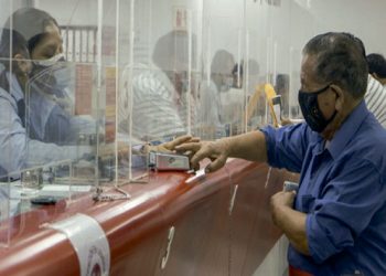 Una burla la presentación del gabinete de Mirtha Vásquez que acude al parlamento con los ministros cuestionado en abierto desafío