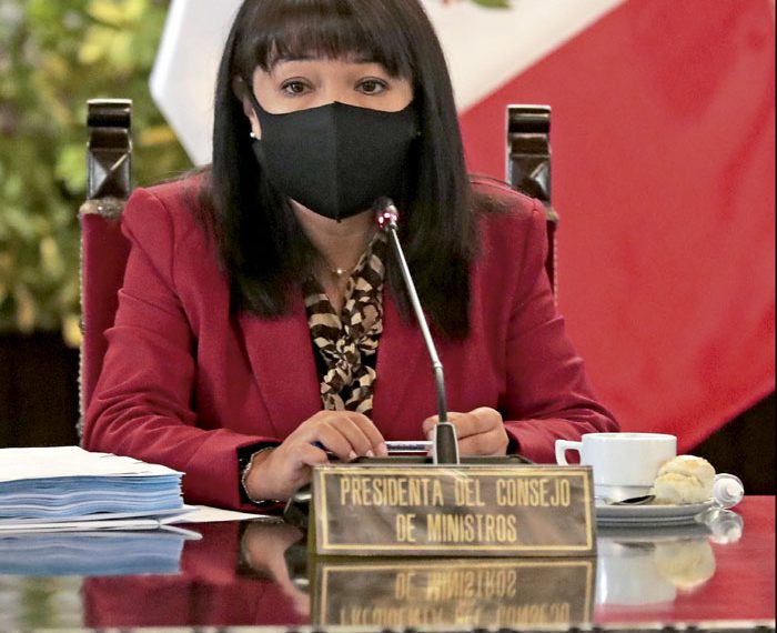 El peligroso juego del calamar a la que se someterá la premier que ya fue advertida, si hace cambios  de  ministros , sobrevivirá