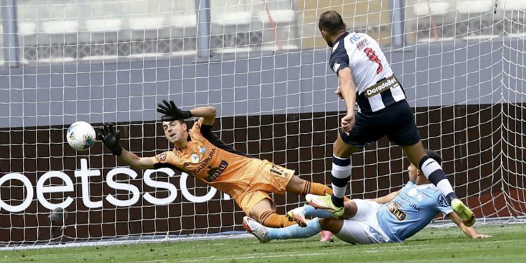 Garrido puerta grande en la segunda y Roca Rey en la tercera de feria de La Esperanza