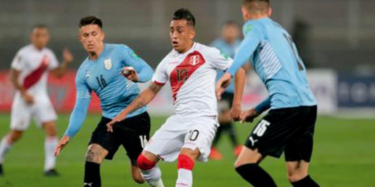 2 mil peruanos en el Centenario