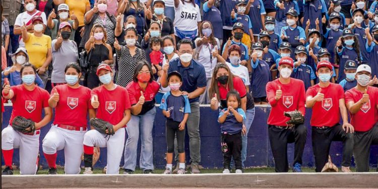 En medio de más denuncias de corrupción, una vergüenza que no camine la moción de vacancia presidencial