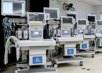 Instituto Nacional Cardiovascular de EsSalud recibe nuevos equipos de anestesia