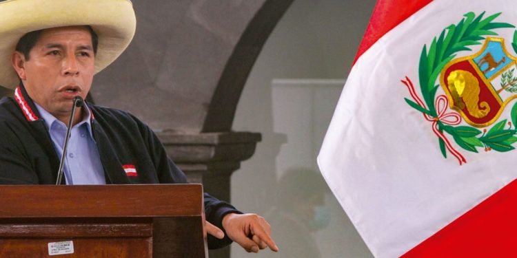 Castillo piensa quedarse, por eso es que ya piensa en su mensaje a la nación por 28 de julio y anuncia “sorpresas”