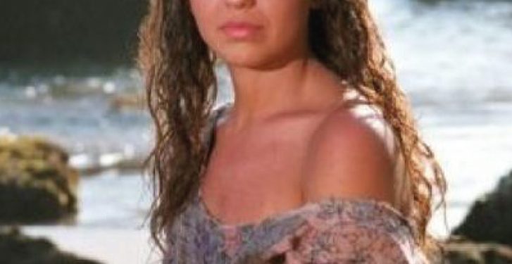 Thalía lució el vestido original de Marimar y recreó a su personaje: “Me alegró el corazón”