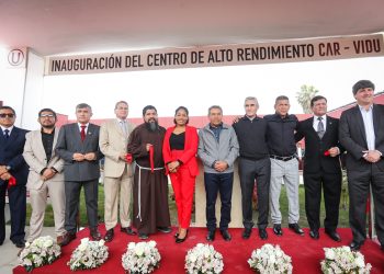 UN EJEMPLO A SEGUIR