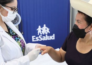 EsSalud solicitará asistencia técnica de la Contraloría para prevenir actos de corrupción