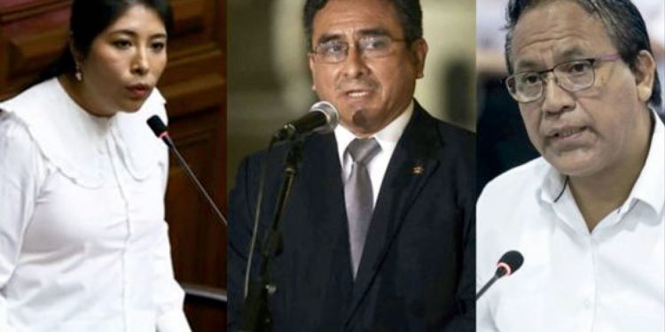 Show y circo para tapar las falencias de este gobierno que tiene denuncias y el descontento popular por la falta de apoyo