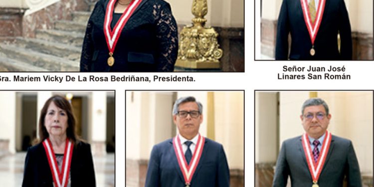 Show y circo para tapar las falencias de este gobierno que tiene denuncias y el descontento popular por la falta de apoyo