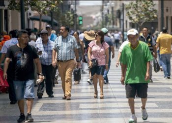 Minedu separa y denuncia a 177 personas por trabajar como profesores con títulos falsos