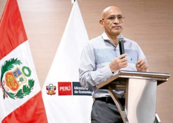 Ministra de Educación pide participación ciudadana para enfrentar Fenómeno El Niño