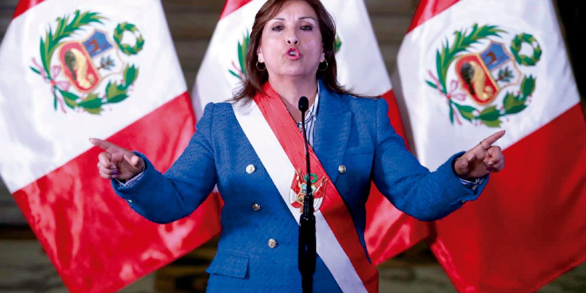 Ni chicha, ni limonada el cambio de ministros en medio de una presidenta jaqueada quien tiene que responder por los rolex