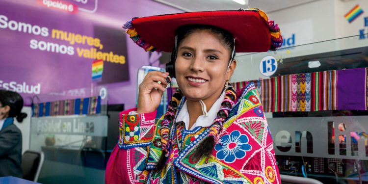 EsSalud: más de 57 mil trabajadores serán capacitados para atención con enfoque intercultural