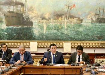 Walter Gutiérrez renuncia al cargo de embajador del Perú en España