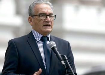 Habría terminado la alianza entre el ejecutivo y el legislativo porque ningún congresista acompañara a Dina Boluarte