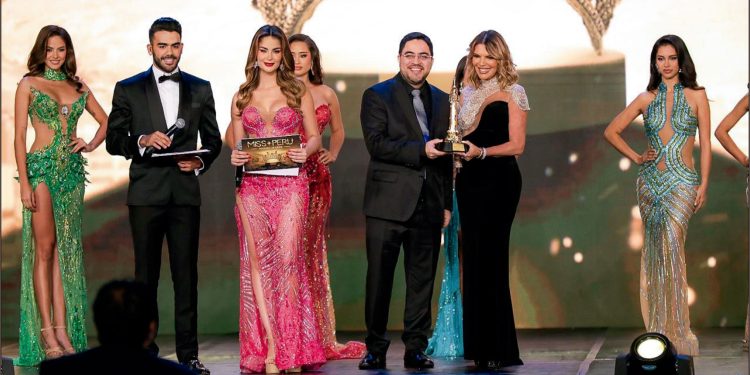 Tatiana Calmell es coronada como Miss Perú 2024 en una ceremonia llena de emoción