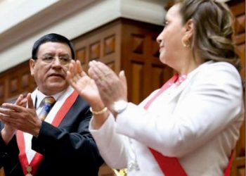 Habría terminado la alianza entre el ejecutivo y el legislativo porque ningún congresista acompañara a Dina Boluarte