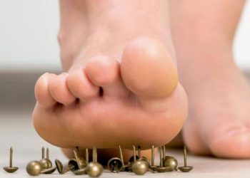 Tétanos: ¿si me hinco con un clavo oxidado me debo vacunar?