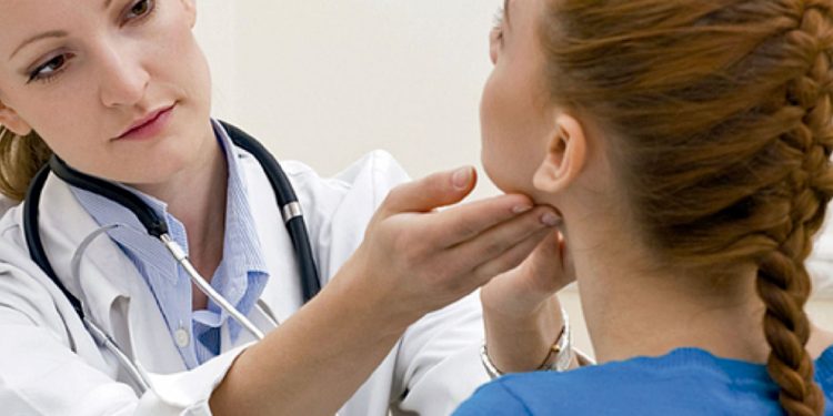 Enfermedades tiroideas: ¿por qué afectan más a las mujeres y cómo detectarlas?