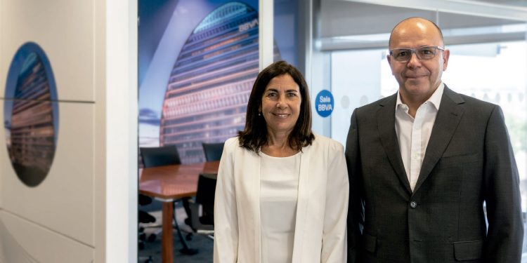 Perú libre anunció la expulsión de la congresista Margot Palacios