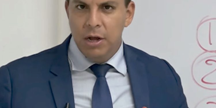 “Se está politizando”: Abogado de Dina Boluarte cuestionó denuncia constitucional presentada por la fiscalía