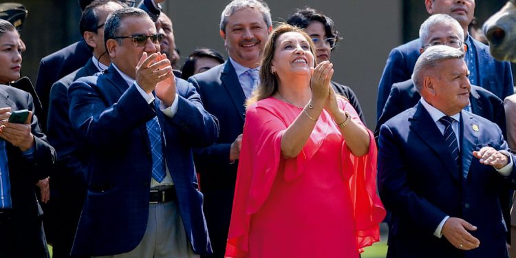 EL CONO SUR SE ALZARÁ EN PROTESTA POR LA OBRA DE AGUA POTABLE EN NUEVA RINCONADA LA CUAL CONSIDERA QUE ES UN ENGAÑO Y QUE NO SE APRECIA AVANCES EN LA OBRA