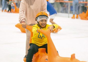 Patinaje sobre hielo: la mejor forma de celebrar el día del niño con superhéroes