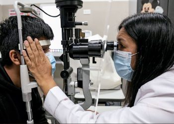 Advierten que demanda de consulta por miopía aumenta a partir de los 6 años