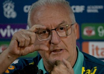 JORGE FOSSATI ASEGURA QUE PERÚ SALDRÁ A ENFRENTAR A BRASIL CON HUMILDAD