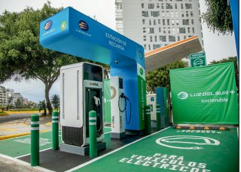JUECES SUPREMOS PIDEN PLENO EXTRAORDINARIO