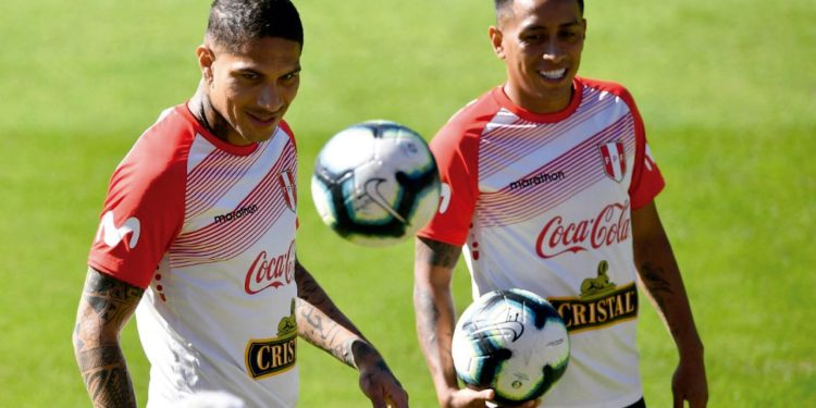 FOSSATI Y LO QUE LE EXIGE A PAOLO GUERRERO Y CUEVA PARA SER CONVOCADOS A LA SELECCIÓN