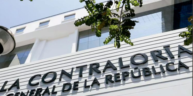 EMPRESARIOS LE HACEN AÑICOS A LA PRESIDENTA Y QUERÍAN QUE ELLA ACUDA  A CLAUSURAR EL EVENTO DONDE CREEN QUE SOLUCIONAN LOS PROBLEMAS DEL PAÍS