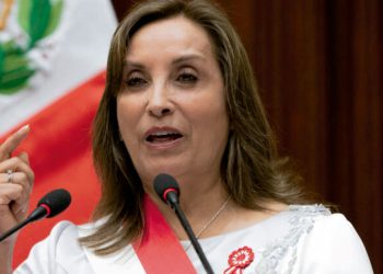 MINISTRO DE EDUCACIÓN SOBRE BAJA APROBACIÓN DE DINA BOLUARTE: “TENEMOS NUESTROS PROPIOS DATOS”