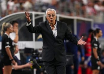 Jorge Fossati tras el empate con Chile