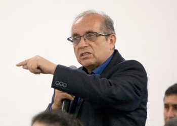 POLICÍA JUDICIAL ACUDIÓ A LA CASA DE NICANOR BOLUARTE LUEGO DE QUE SE DICTARA PRISIÓN PREVENTIVA EN SU CONTRA