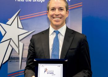 EXMINISTRO JOSÉ HERNÁNDEZ CONFIRMA QUE FUE INTERMEDIARIO EN PEDIDO DE MARTÍN VIZCARRA DE SOBORNO DE 1 MILLÓN 300 MIL SOLES