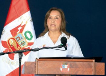 EXMINISTRO JOSÉ HERNÁNDEZ CONFIRMA QUE FUE INTERMEDIARIO EN PEDIDO DE MARTÍN VIZCARRA DE SOBORNO DE 1 MILLÓN 300 MIL SOLES