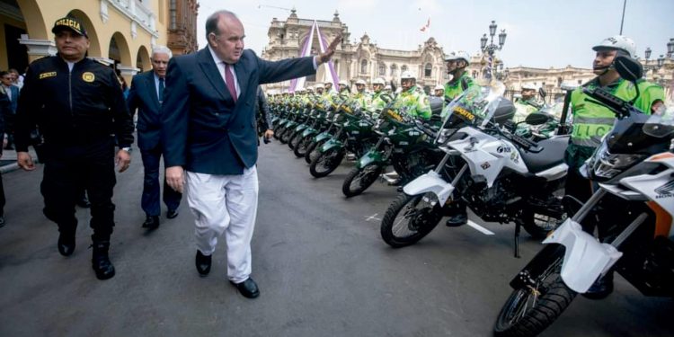 COMISIÓN DE ÉTICA APRUEBA INVESTIGAR A CONGRESISTA JOSÉ ARRIOLA POR CASO RELACIONADO CON SU HIJO