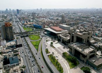 PODER JUDICIAL ORDENA A LA MUNICIPALIDAD DE LIMA SUSPENDER PROVISIONALMENTE DEMOLICIÓN DE VIVIENDAS EN SJM