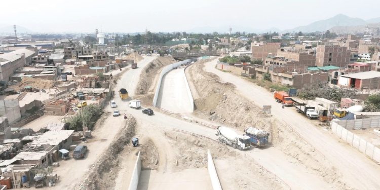 PODER JUDICIAL ORDENA A LA MUNICIPALIDAD DE LIMA SUSPENDER PROVISIONALMENTE DEMOLICIÓN DE VIVIENDAS EN SJM