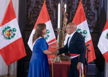JULIO DIAZ ZULUETA JURÓ COMO NUEVO MINISTRO DEL INTERIOR Y SE CONVIERTE EN EL SÉPTIMO FUNCIONARIO EN ESE SECTOR DE LA GESTIÓN BOLUARTE